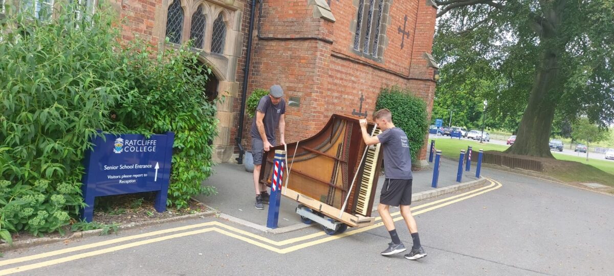piano movers in Leicester